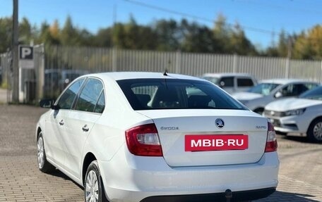 Skoda Rapid I, 2015 год, 905 000 рублей, 4 фотография