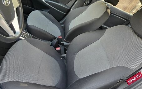 Hyundai Solaris II рестайлинг, 2012 год, 1 090 000 рублей, 8 фотография