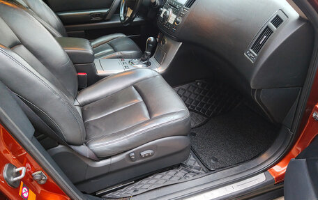 Infiniti FX I, 2007 год, 1 100 000 рублей, 14 фотография