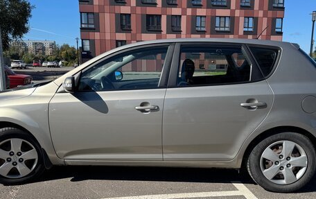 KIA cee'd I рестайлинг, 2010 год, 600 000 рублей, 6 фотография