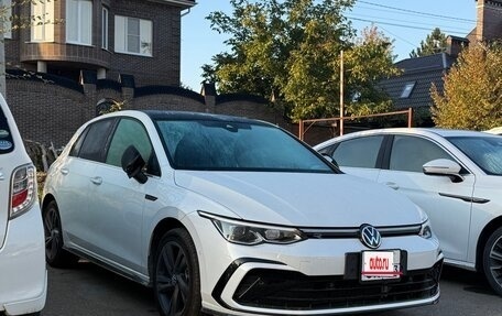 Volkswagen Golf VIII, 2021 год, 1 790 000 рублей, 1 фотография