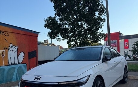 Hyundai Elantra, 2023 год, 1 630 000 рублей, 1 фотография