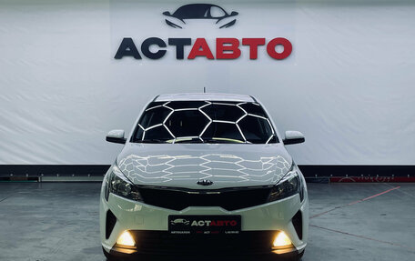 KIA Rio IV, 2021 год, 1 590 000 рублей, 2 фотография