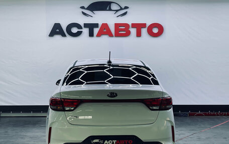 KIA Rio IV, 2021 год, 1 590 000 рублей, 5 фотография