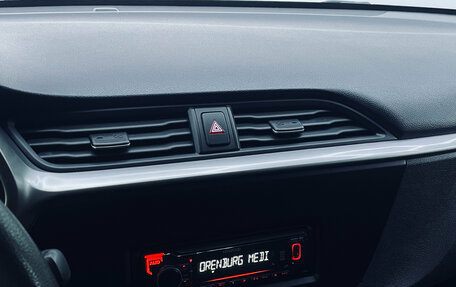 KIA Rio IV, 2021 год, 1 590 000 рублей, 12 фотография