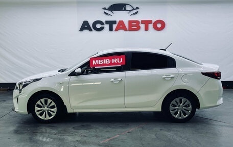 KIA Rio IV, 2021 год, 1 590 000 рублей, 8 фотография