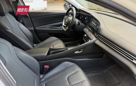 Hyundai Elantra, 2023 год, 1 630 000 рублей, 7 фотография