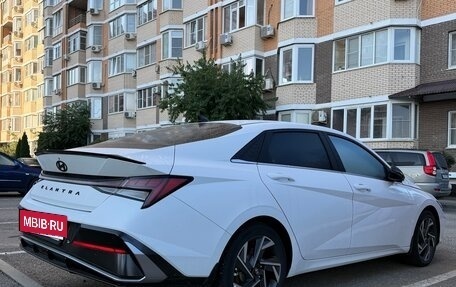 Hyundai Elantra, 2023 год, 1 630 000 рублей, 4 фотография