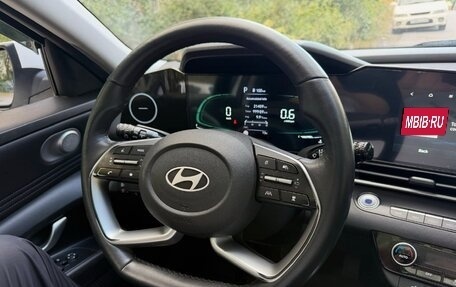 Hyundai Elantra, 2023 год, 1 630 000 рублей, 9 фотография