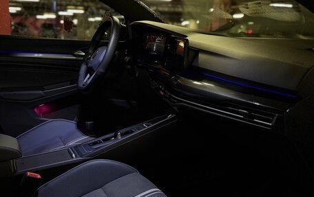 Volkswagen Golf VIII, 2021 год, 1 790 000 рублей, 6 фотография
