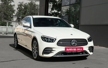 Mercedes-Benz E-Класс, 2022 год, 4 830 000 рублей, 3 фотография