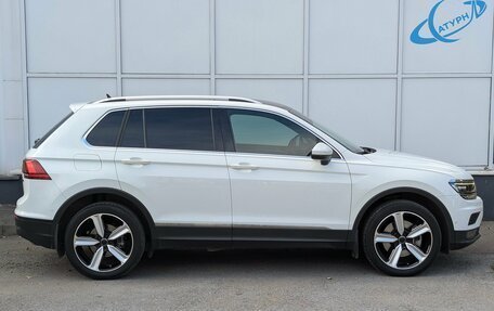 Volkswagen Tiguan II, 2019 год, 2 790 000 рублей, 4 фотография