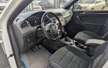 Volkswagen Tiguan II, 2019 год, 2 790 000 рублей, 14 фотография