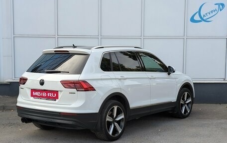 Volkswagen Tiguan II, 2019 год, 2 790 000 рублей, 5 фотография