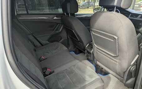 Volkswagen Tiguan II, 2019 год, 2 790 000 рублей, 23 фотография
