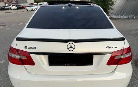 Mercedes-Benz E-Класс, 2011 год, 1 100 000 рублей, 19 фотография
