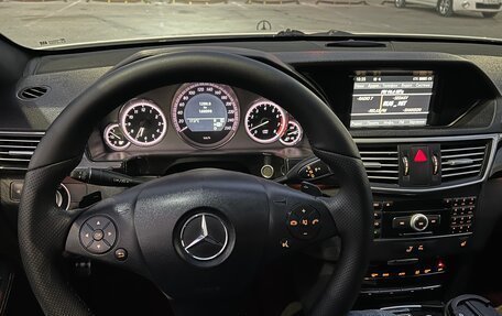Mercedes-Benz E-Класс, 2011 год, 1 100 000 рублей, 21 фотография