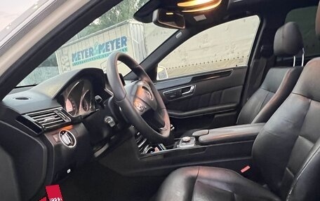 Mercedes-Benz E-Класс, 2011 год, 1 100 000 рублей, 11 фотография