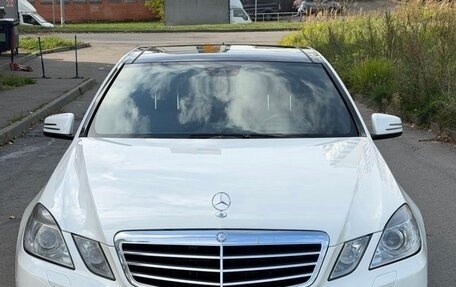 Mercedes-Benz E-Класс, 2011 год, 1 100 000 рублей, 30 фотография