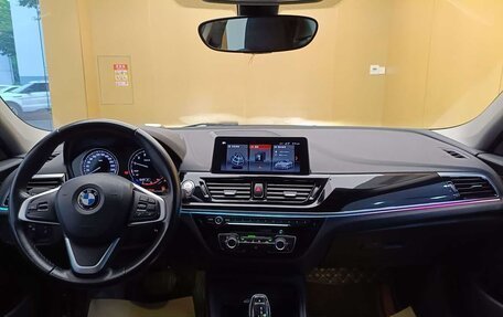 BMW 1 серия, 2021 год, 1 335 000 рублей, 10 фотография