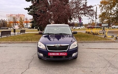 Skoda Fabia II, 2011 год, 400 000 рублей, 2 фотография