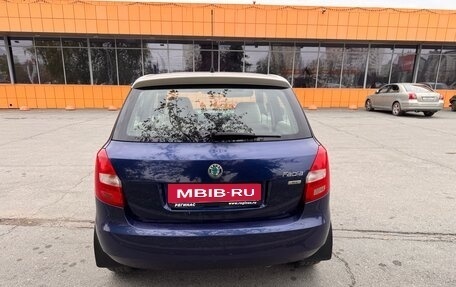Skoda Fabia II, 2011 год, 400 000 рублей, 6 фотография