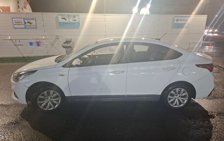 Hyundai Solaris II рестайлинг, 2019 год, 980 000 рублей, 5 фотография