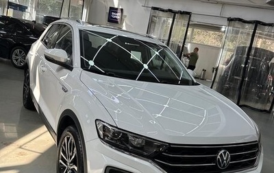 Volkswagen T-Roc I, 2021 год, 2 300 000 рублей, 1 фотография