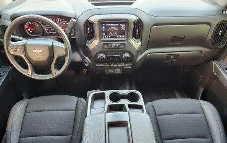 Chevrolet Silverado, 2023 год, 7 613 274 рублей, 5 фотография