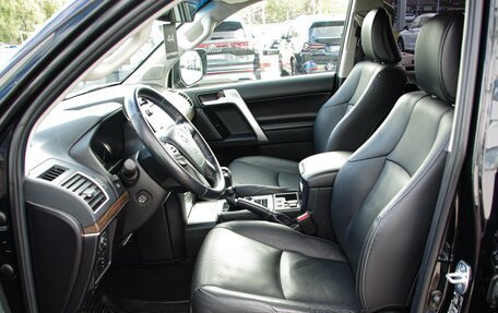 Toyota Land Cruiser Prado 150 рестайлинг 2, 2018 год, 6 199 000 рублей, 7 фотография
