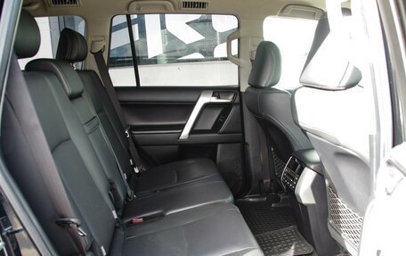 Toyota Land Cruiser Prado 150 рестайлинг 2, 2018 год, 6 199 000 рублей, 9 фотография