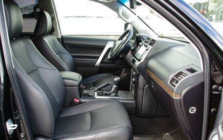 Toyota Land Cruiser Prado 150 рестайлинг 2, 2018 год, 6 199 000 рублей, 10 фотография