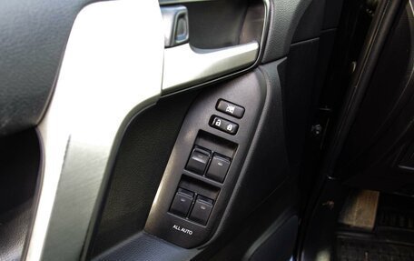 Toyota Land Cruiser Prado 150 рестайлинг 2, 2018 год, 6 199 000 рублей, 16 фотография