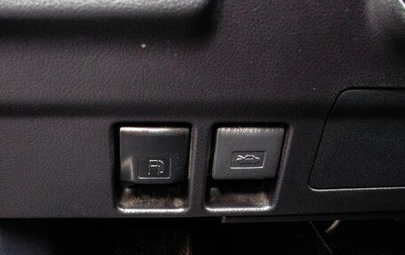 Toyota Land Cruiser Prado 150 рестайлинг 2, 2018 год, 6 199 000 рублей, 20 фотография