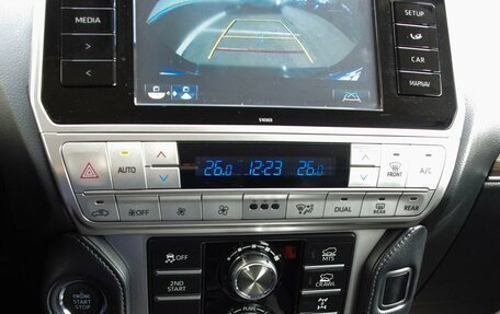 Toyota Land Cruiser Prado 150 рестайлинг 2, 2018 год, 6 199 000 рублей, 23 фотография