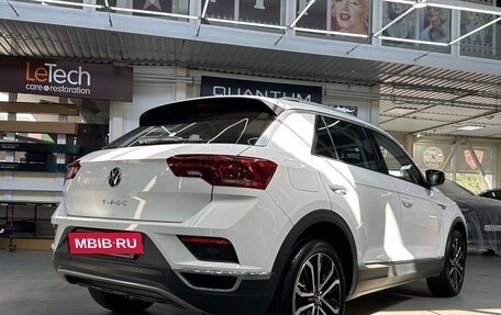 Volkswagen T-Roc I, 2021 год, 2 300 000 рублей, 4 фотография