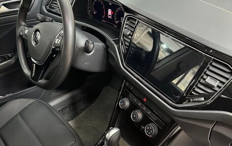 Volkswagen T-Roc I, 2021 год, 2 300 000 рублей, 9 фотография
