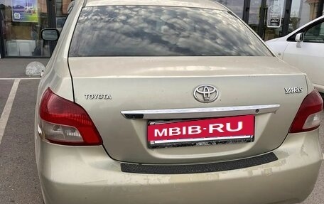 Toyota Yaris III рестайлинг, 2006 год, 505 000 рублей, 2 фотография