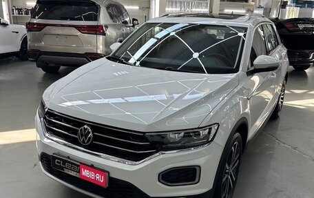 Volkswagen T-Roc I, 2021 год, 2 300 000 рублей, 7 фотография