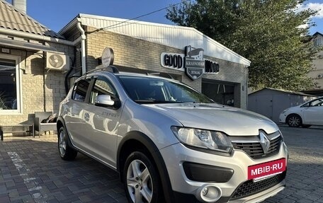 Renault Sandero II рестайлинг, 2017 год, 1 100 000 рублей, 2 фотография