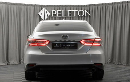 Toyota Camry, 2018 год, 2 700 000 рублей, 6 фотография
