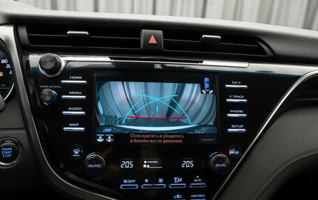 Toyota Camry, 2018 год, 2 700 000 рублей, 23 фотография