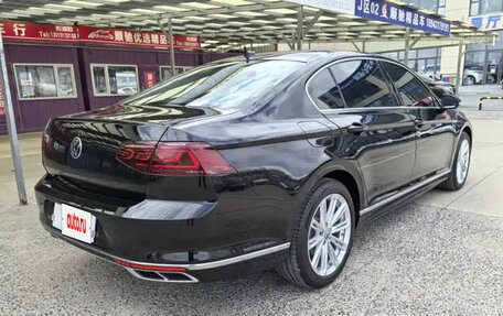 Volkswagen Passat B8 рестайлинг, 2022 год, 1 850 000 рублей, 4 фотография