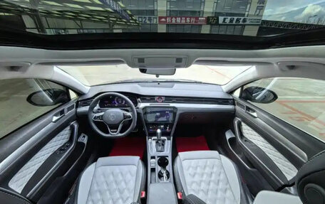 Volkswagen Passat B8 рестайлинг, 2022 год, 1 850 000 рублей, 10 фотография