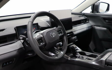 Toyota RAV4, 2026 год, 4 490 000 рублей, 8 фотография