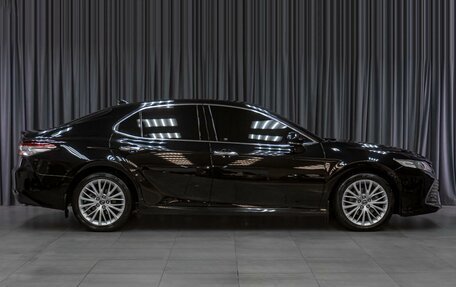 Toyota Camry, 2019 год, 3 210 000 рублей, 5 фотография