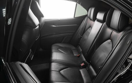 Toyota Camry, 2019 год, 3 210 000 рублей, 13 фотография