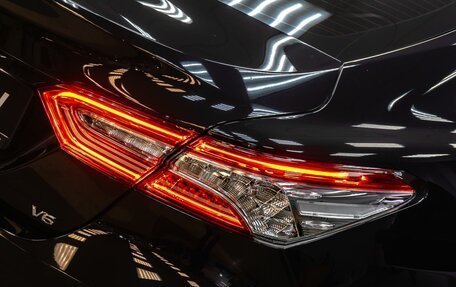 Toyota Camry, 2019 год, 3 210 000 рублей, 7 фотография