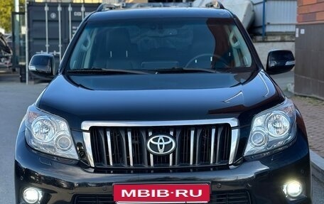 Toyota Land Cruiser Prado 150 рестайлинг 2, 2010 год, 2 350 000 рублей, 2 фотография