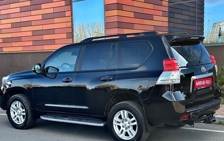 Toyota Land Cruiser Prado 150 рестайлинг 2, 2010 год, 2 350 000 рублей, 5 фотография